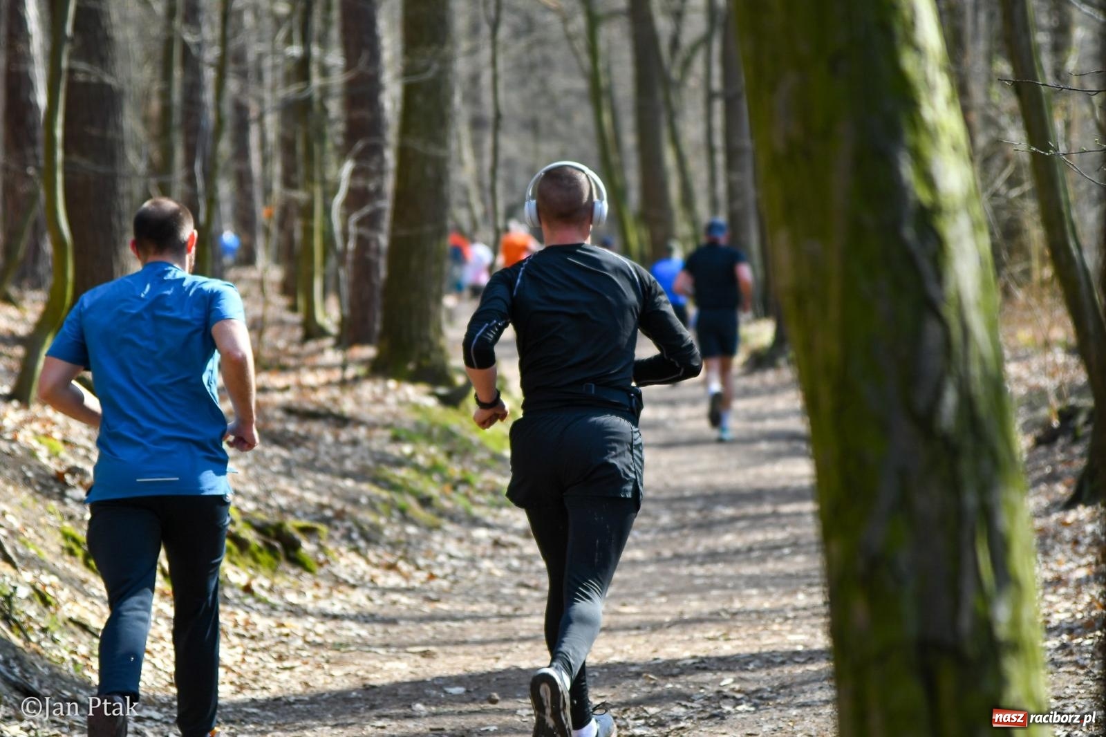 Zdjęcie w galerii na portalu naszraciborz.pl: Mateusz Wolnik zwycięzcą XIV Biegu Twardziela w Raciborzu wiadomości z regionu