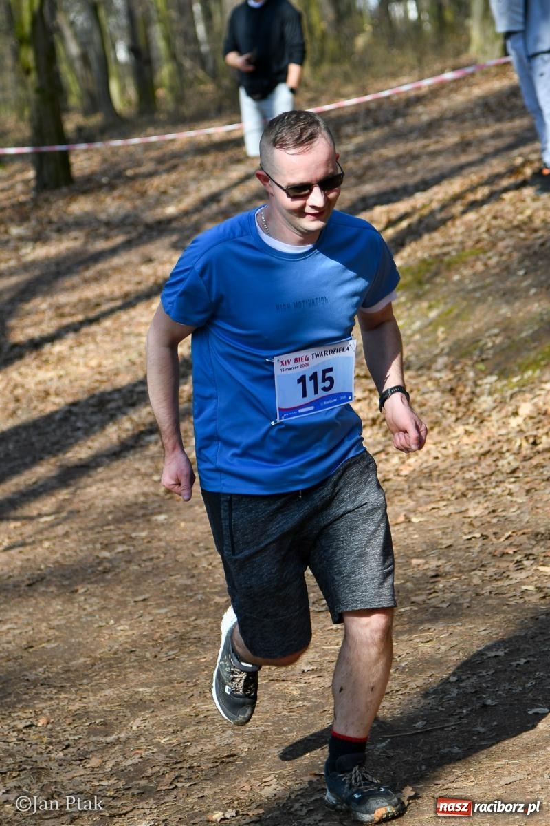 Zdjęcie w galerii na portalu naszraciborz.pl: Mateusz Wolnik zwycięzcą XIV Biegu Twardziela w Raciborzu wiadomości z regionu