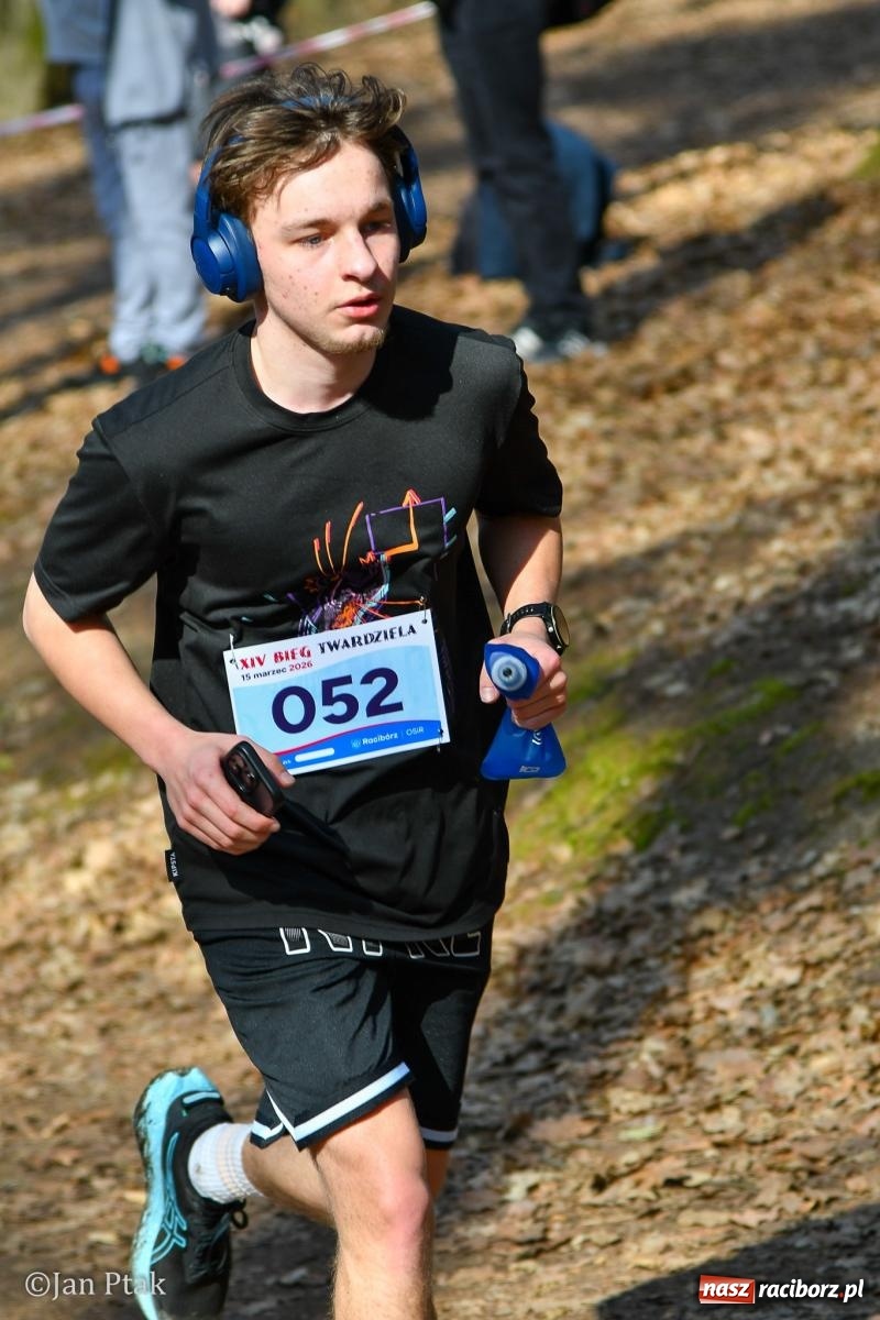 Zdjęcie w galerii na portalu naszraciborz.pl: Mateusz Wolnik zwycięzcą XIV Biegu Twardziela w Raciborzu wiadomości z regionu