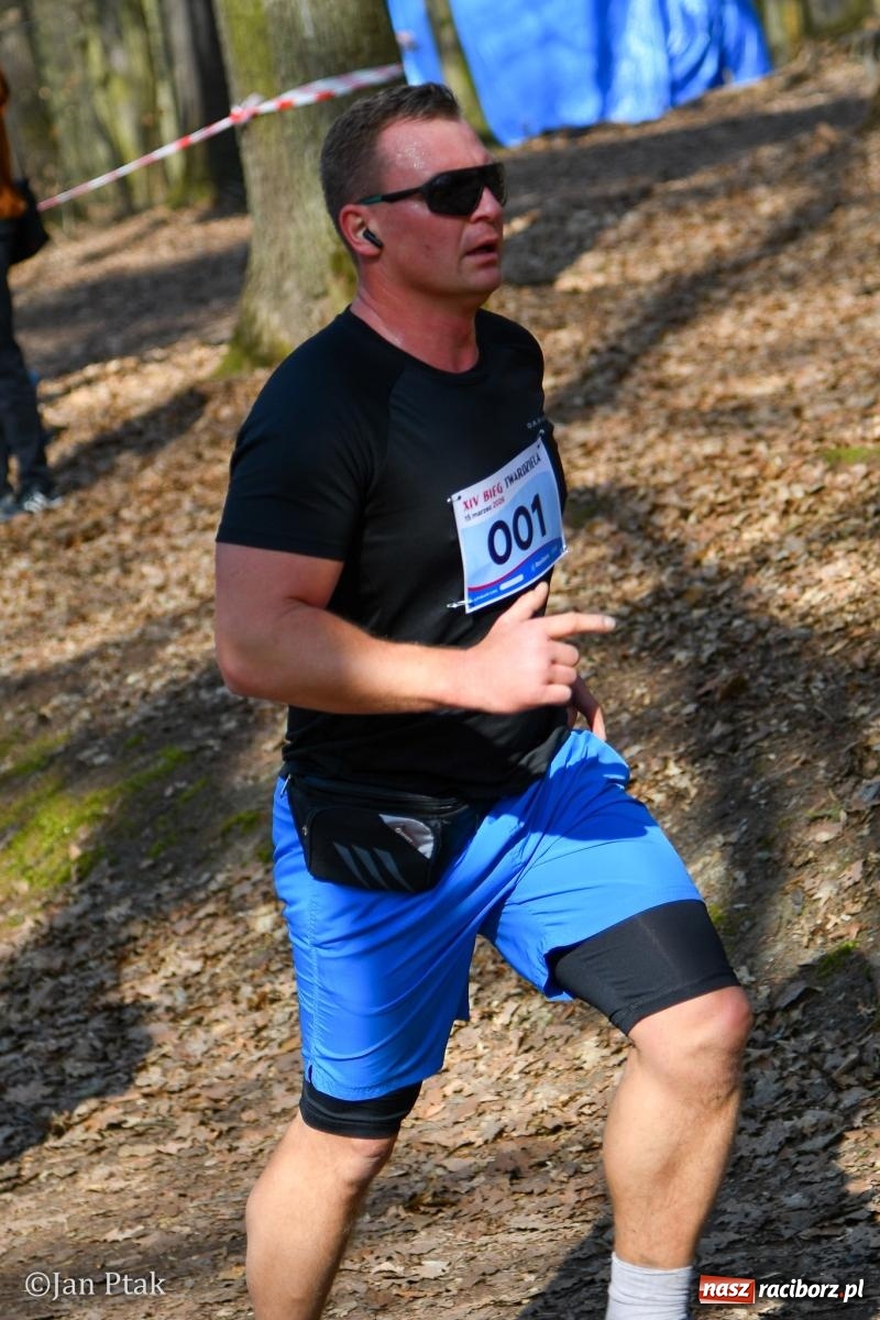 Zdjęcie w galerii na portalu naszraciborz.pl: Mateusz Wolnik zwycięzcą XIV Biegu Twardziela w Raciborzu wiadomości z regionu