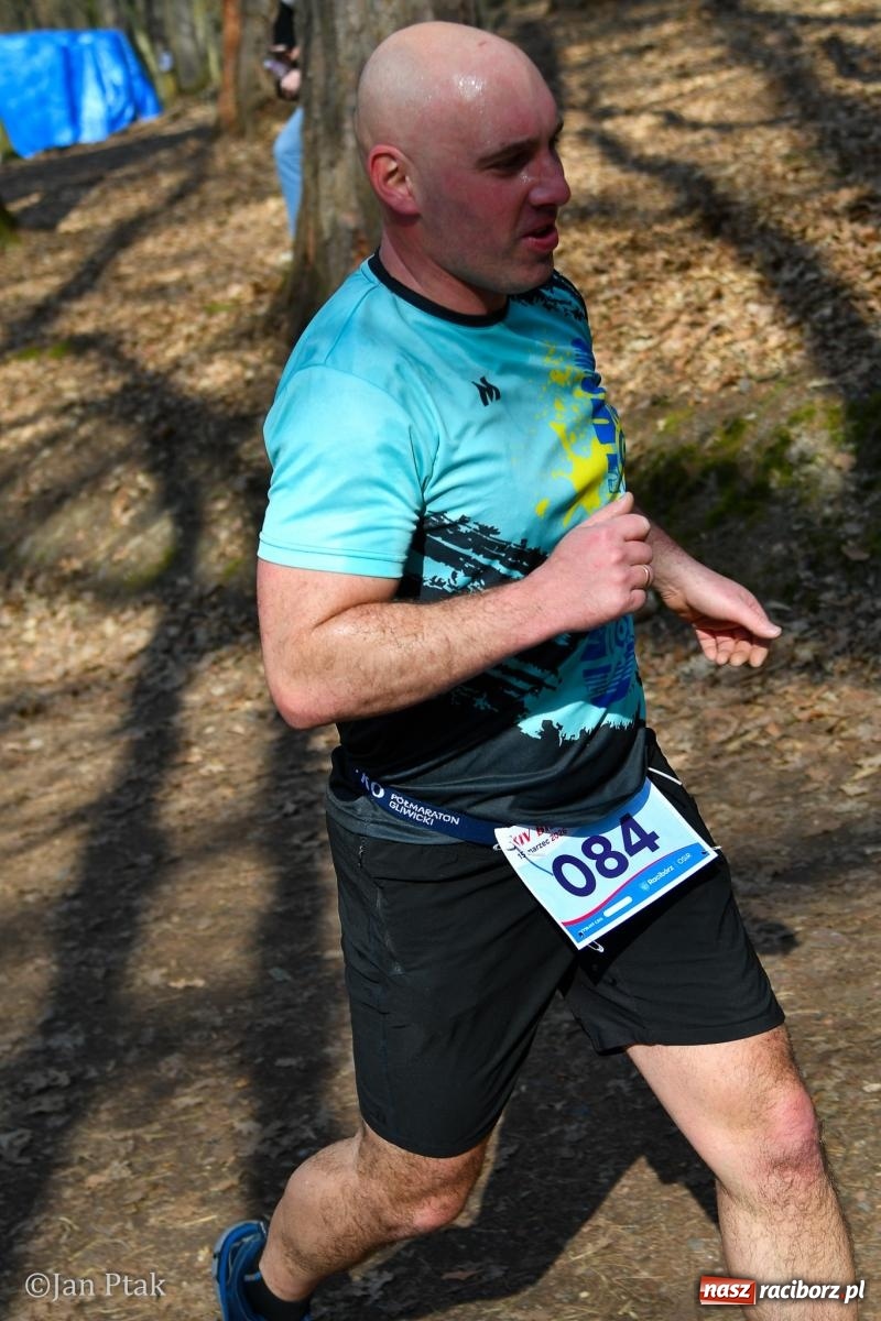 Zdjęcie w galerii na portalu naszraciborz.pl: Mateusz Wolnik zwycięzcą XIV Biegu Twardziela w Raciborzu wiadomości z regionu