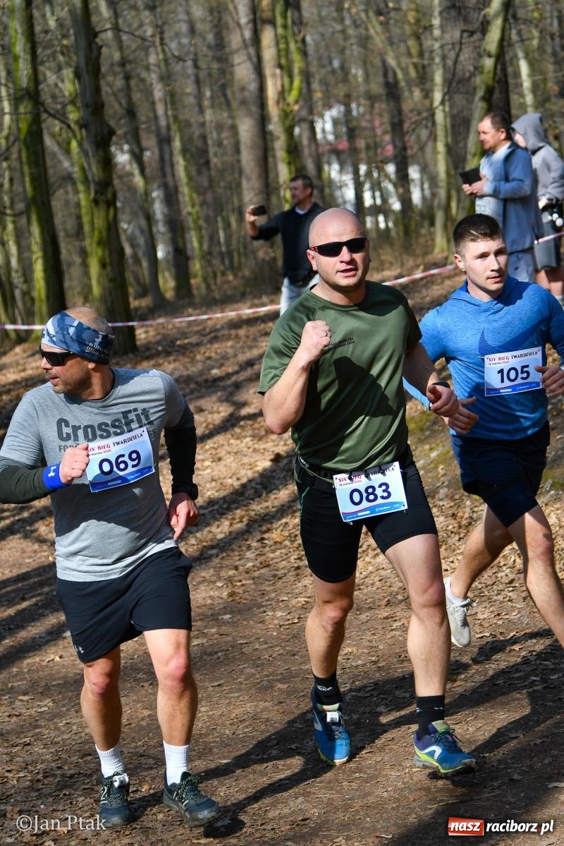 Zdjęcie w galerii na portalu naszraciborz.pl: Mateusz Wolnik zwycięzcą XIV Biegu Twardziela w Raciborzu wiadomości z regionu
