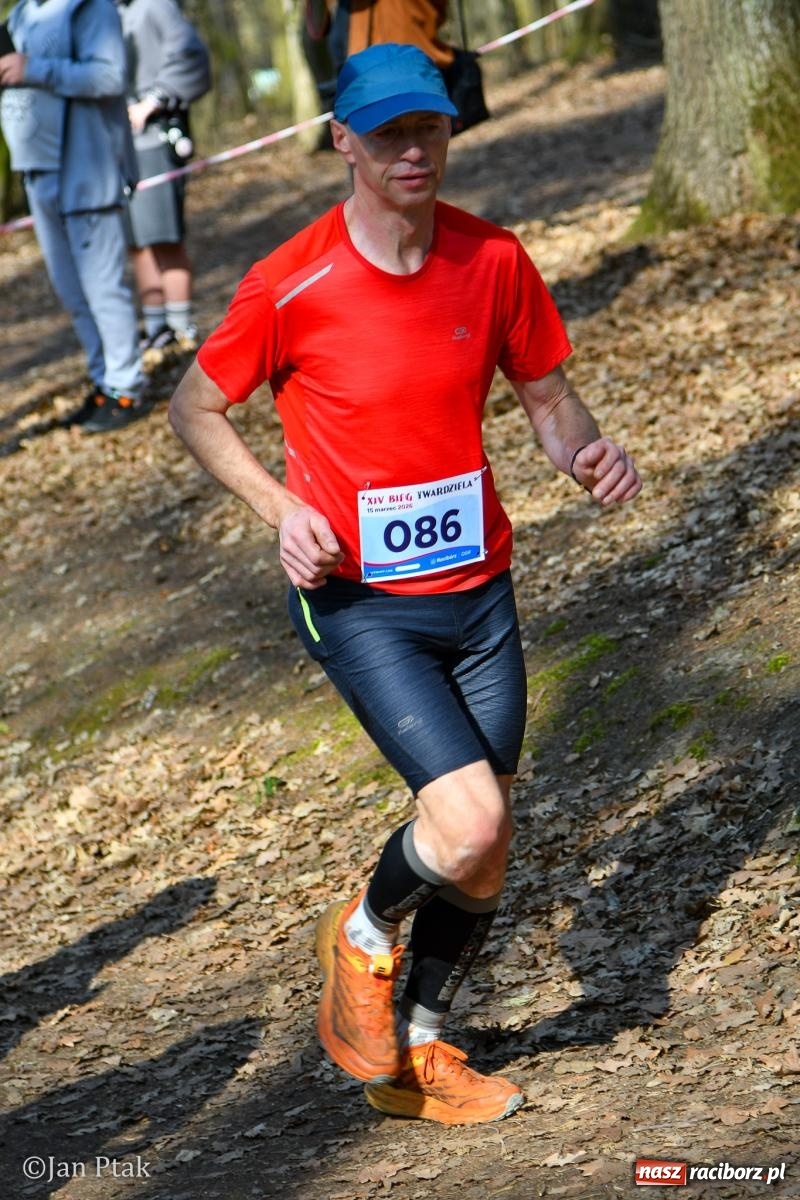 Zdjęcie w galerii na portalu naszraciborz.pl: Mateusz Wolnik zwycięzcą XIV Biegu Twardziela w Raciborzu wiadomości z regionu
