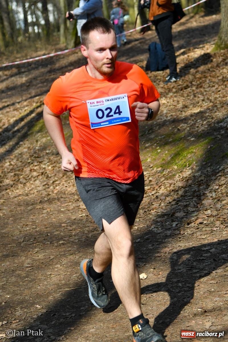 Zdjęcie w galerii na portalu naszraciborz.pl: Mateusz Wolnik zwycięzcą XIV Biegu Twardziela w Raciborzu wiadomości z regionu