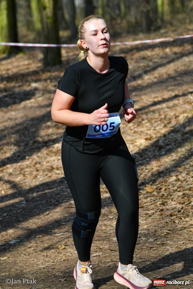 Zdjęcie w galerii na portalu naszraciborz.pl: Mateusz Wolnik zwycięzcą XIV Biegu Twardziela w Raciborzu wiadomości z regionu