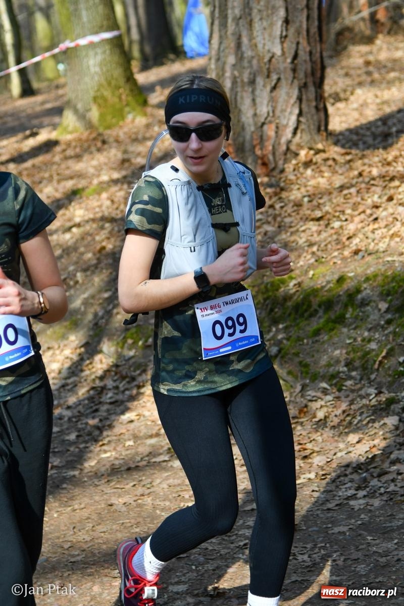 Zdjęcie w galerii na portalu naszraciborz.pl: Mateusz Wolnik zwycięzcą XIV Biegu Twardziela w Raciborzu wiadomości z regionu