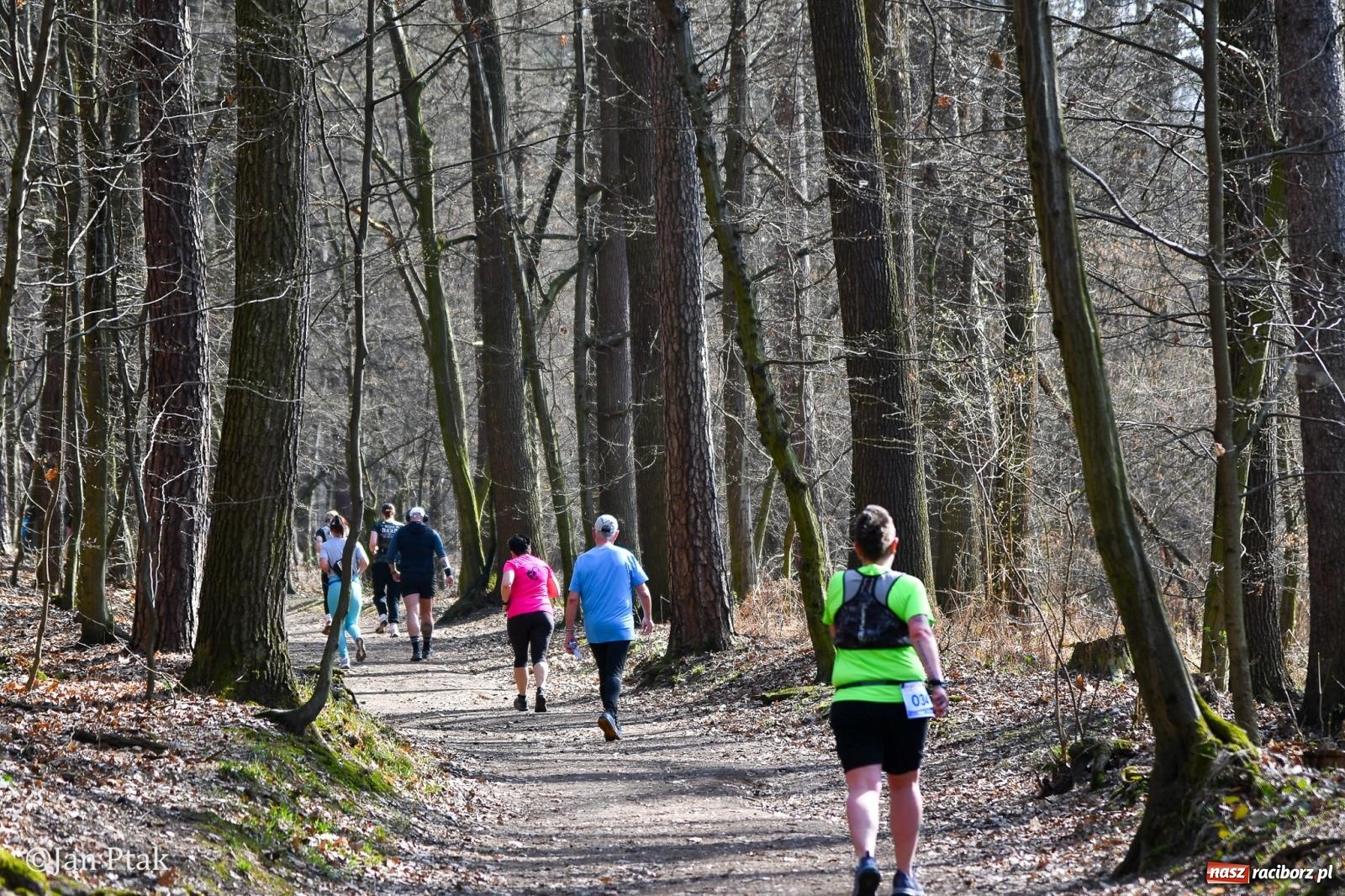 Zdjęcie w galerii na portalu naszraciborz.pl: Mateusz Wolnik zwycięzcą XIV Biegu Twardziela w Raciborzu wiadomości z regionu