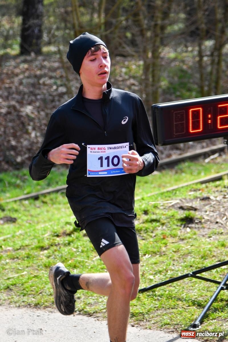 Zdjęcie w galerii na portalu naszraciborz.pl: Mateusz Wolnik zwycięzcą XIV Biegu Twardziela w Raciborzu wiadomości z regionu