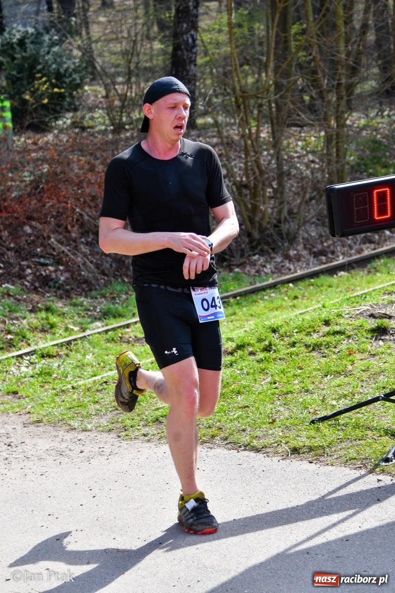 Zdjęcie w galerii na portalu naszraciborz.pl: Mateusz Wolnik zwycięzcą XIV Biegu Twardziela w Raciborzu wiadomości z regionu