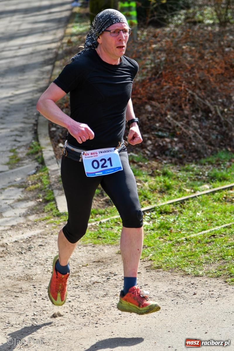 Zdjęcie w galerii na portalu naszraciborz.pl: Mateusz Wolnik zwycięzcą XIV Biegu Twardziela w Raciborzu wiadomości z regionu