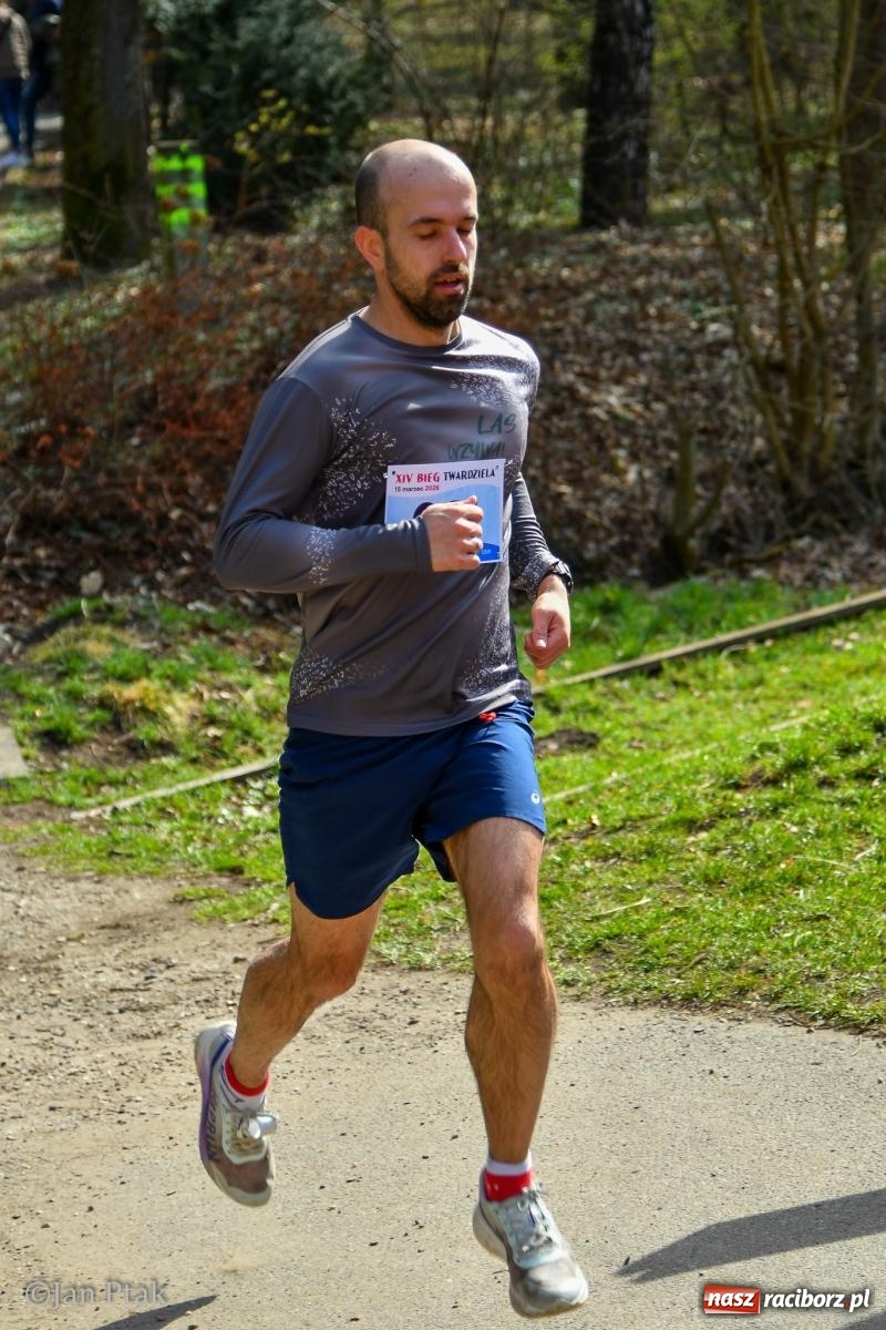 Zdjęcie w galerii na portalu naszraciborz.pl: Mateusz Wolnik zwycięzcą XIV Biegu Twardziela w Raciborzu wiadomości z regionu