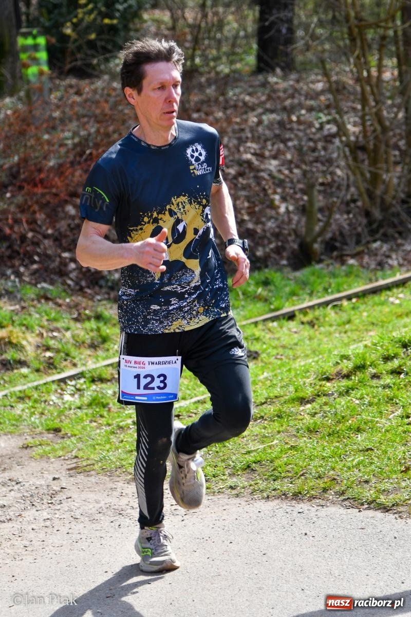 Zdjęcie w galerii na portalu naszraciborz.pl: Mateusz Wolnik zwycięzcą XIV Biegu Twardziela w Raciborzu wiadomości z regionu