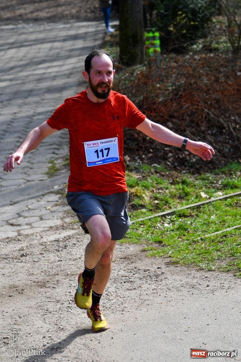 Zdjęcie w galerii na portalu naszraciborz.pl: Mateusz Wolnik zwycięzcą XIV Biegu Twardziela w Raciborzu wiadomości z regionu