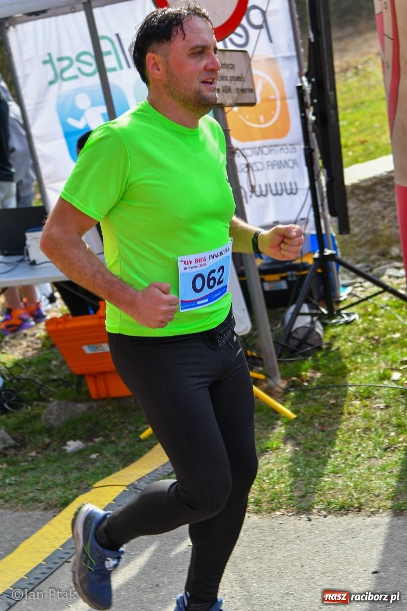 Zdjęcie w galerii na portalu naszraciborz.pl: Mateusz Wolnik zwycięzcą XIV Biegu Twardziela w Raciborzu wiadomości z regionu