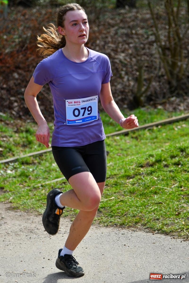 Zdjęcie w galerii na portalu naszraciborz.pl: Mateusz Wolnik zwycięzcą XIV Biegu Twardziela w Raciborzu wiadomości z regionu