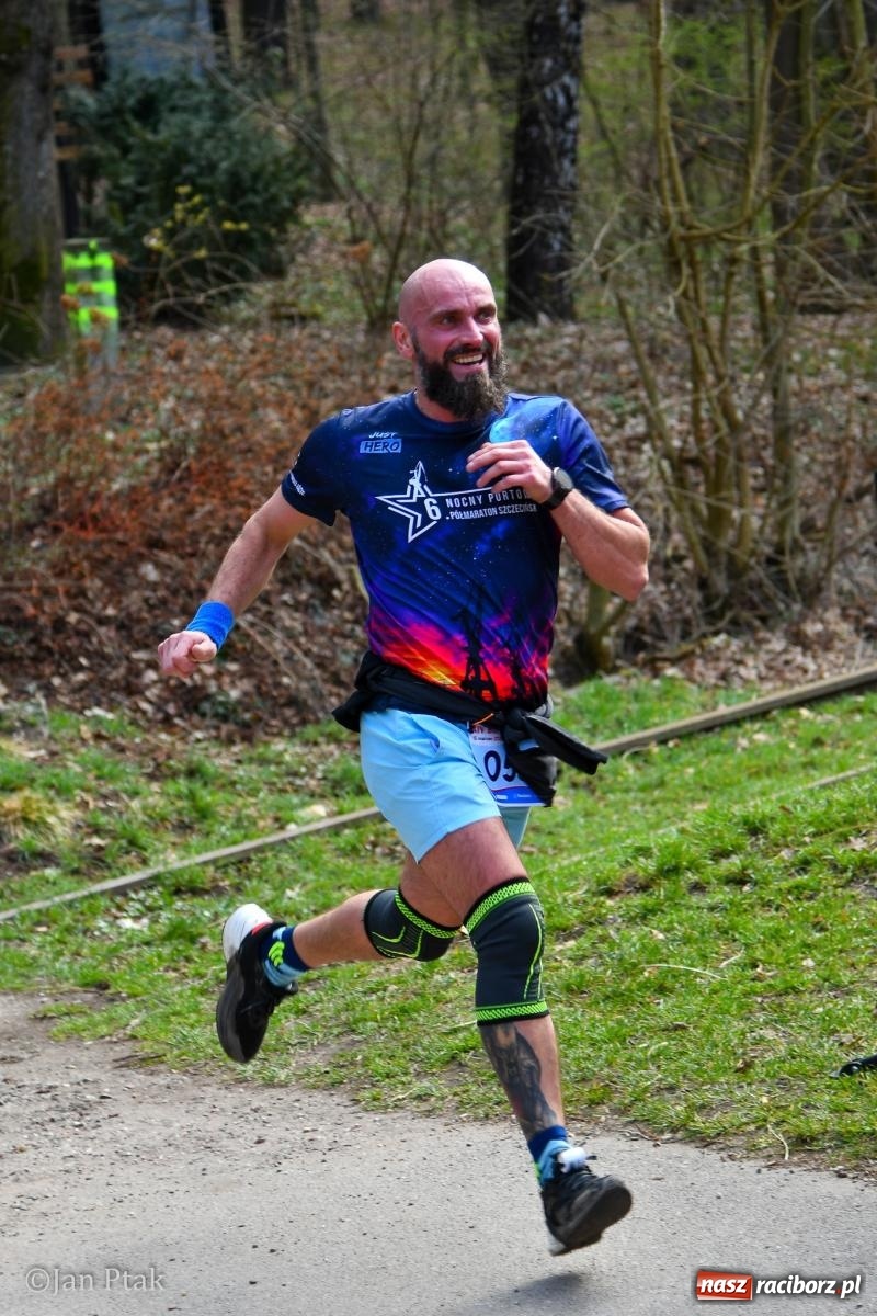 Zdjęcie w galerii na portalu naszraciborz.pl: Mateusz Wolnik zwycięzcą XIV Biegu Twardziela w Raciborzu wiadomości z regionu