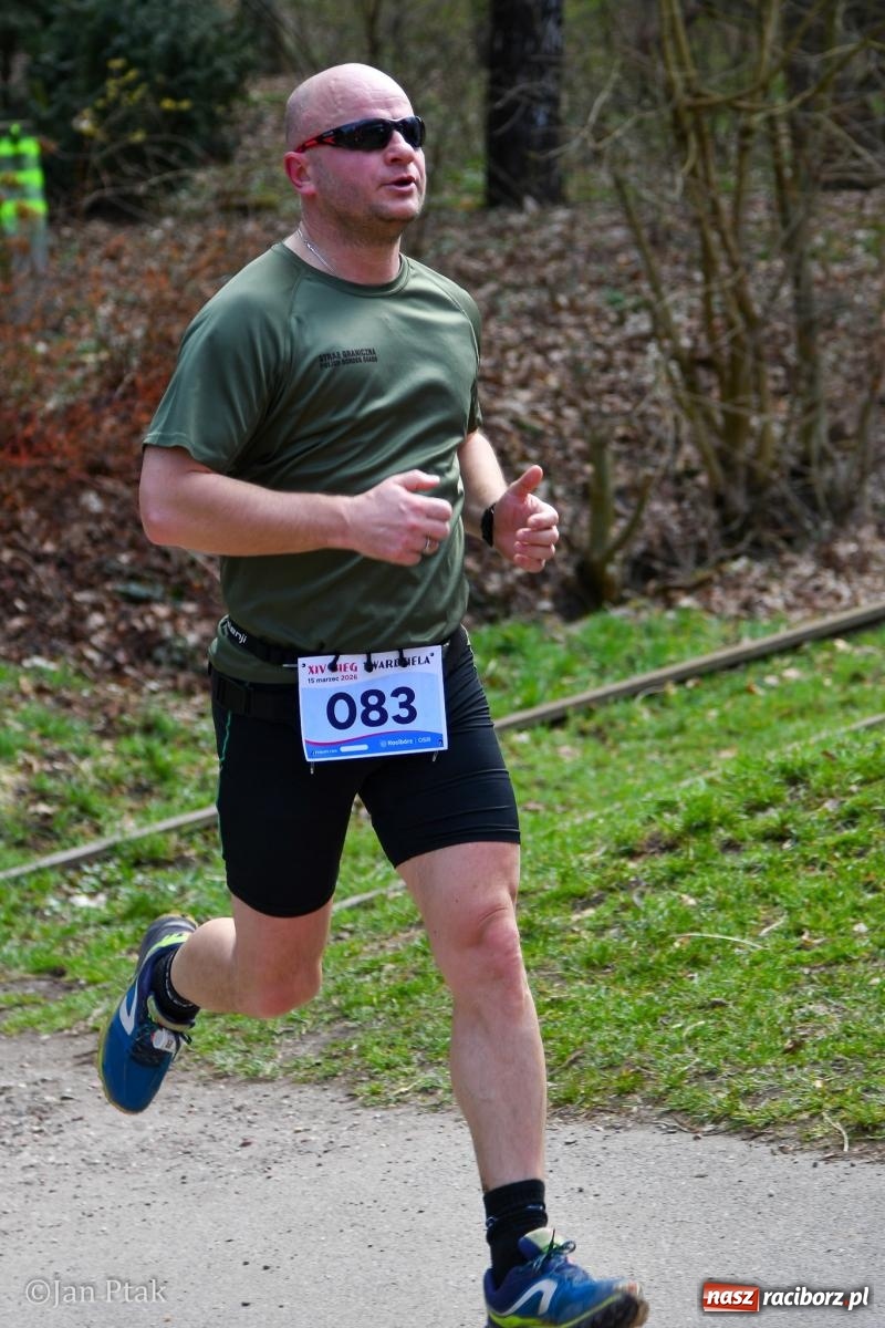 Zdjęcie w galerii na portalu naszraciborz.pl: Mateusz Wolnik zwycięzcą XIV Biegu Twardziela w Raciborzu wiadomości z regionu