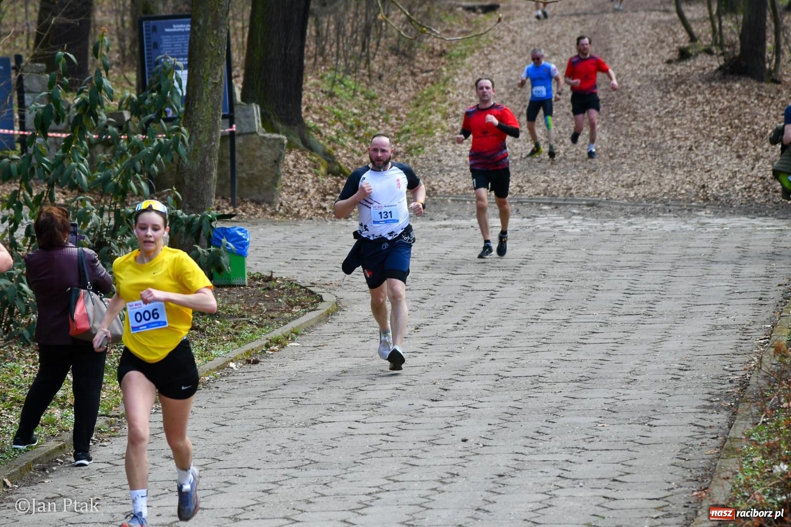Zdjęcie w galerii na portalu naszraciborz.pl: Mateusz Wolnik zwycięzcą XIV Biegu Twardziela w Raciborzu wiadomości z regionu
