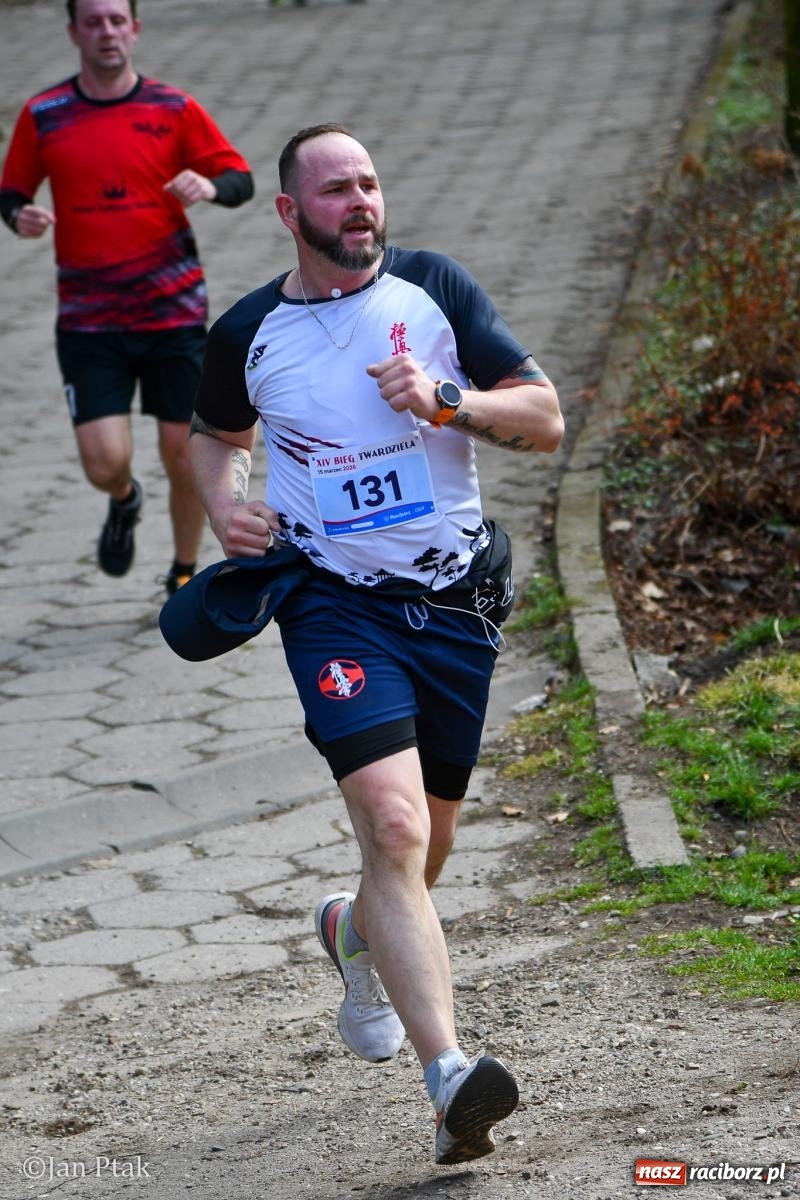 Zdjęcie w galerii na portalu naszraciborz.pl: Mateusz Wolnik zwycięzcą XIV Biegu Twardziela w Raciborzu wiadomości z regionu