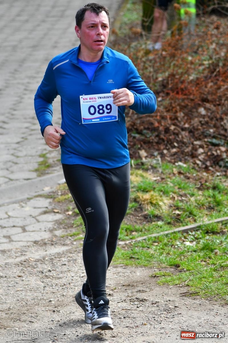 Zdjęcie w galerii na portalu naszraciborz.pl: Mateusz Wolnik zwycięzcą XIV Biegu Twardziela w Raciborzu wiadomości z regionu