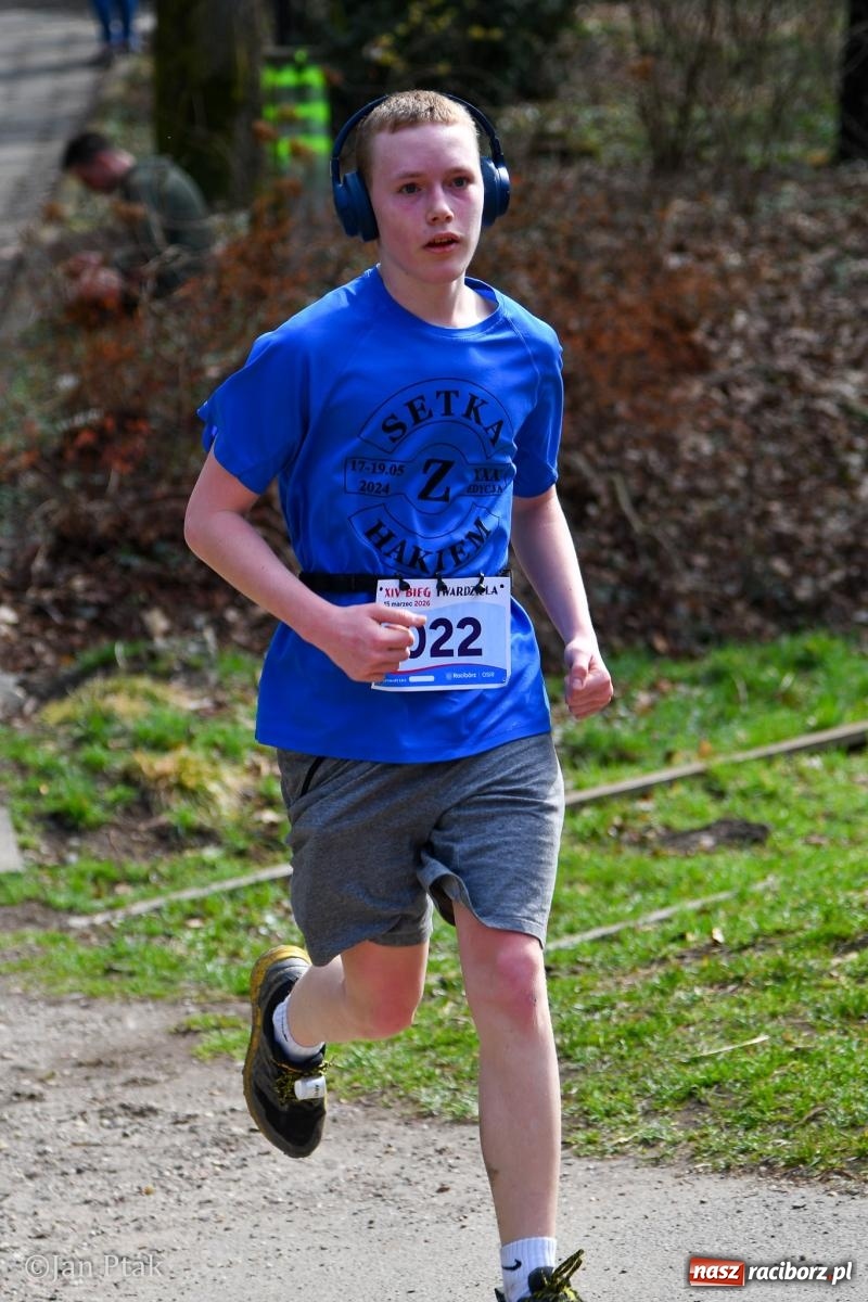 Zdjęcie w galerii na portalu naszraciborz.pl: Mateusz Wolnik zwycięzcą XIV Biegu Twardziela w Raciborzu wiadomości z regionu