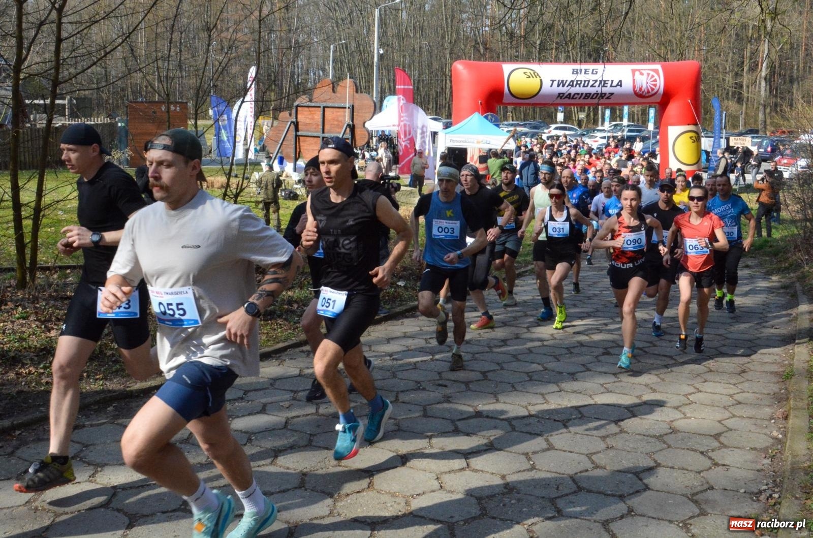 Zdjęcie w galerii na portalu naszraciborz.pl: Mateusz Wolnik zwycięzcą XIV Biegu Twardziela w Raciborzu wiadomości z regionu