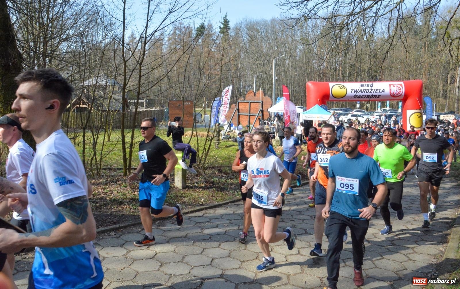 Zdjęcie w galerii na portalu naszraciborz.pl: Mateusz Wolnik zwycięzcą XIV Biegu Twardziela w Raciborzu wiadomości z regionu