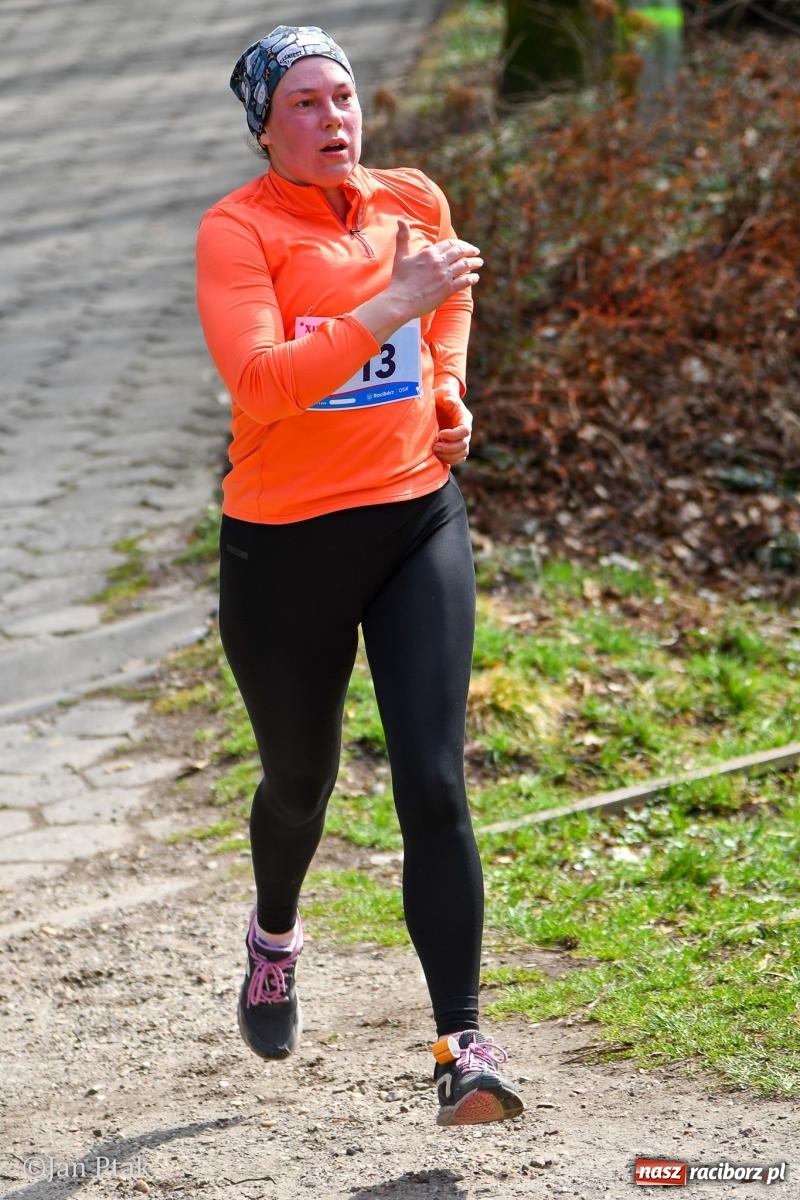 Zdjęcie w galerii na portalu naszraciborz.pl: Mateusz Wolnik zwycięzcą XIV Biegu Twardziela w Raciborzu wiadomości z regionu