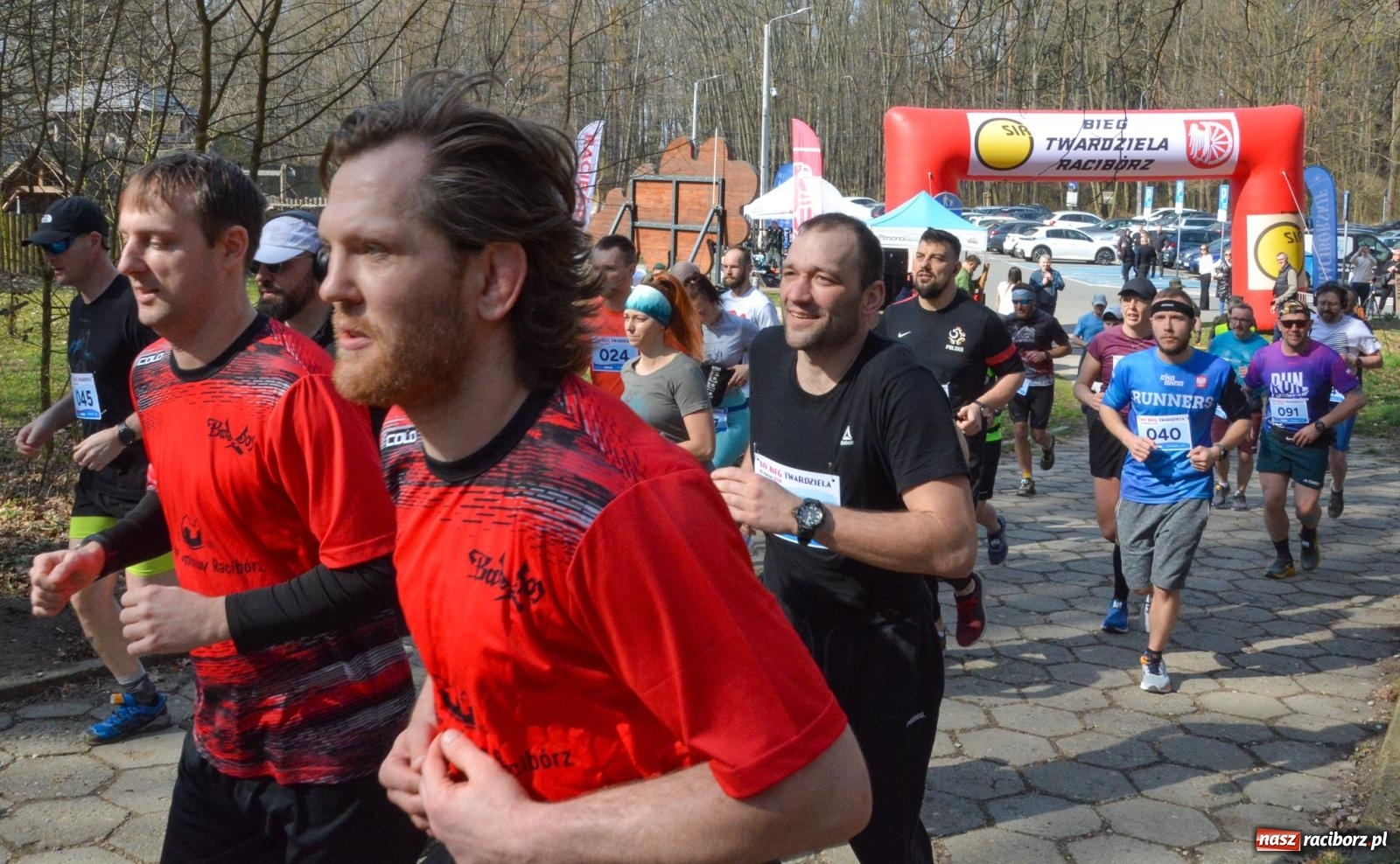 Zdjęcie w galerii na portalu naszraciborz.pl: Mateusz Wolnik zwycięzcą XIV Biegu Twardziela w Raciborzu wiadomości z regionu