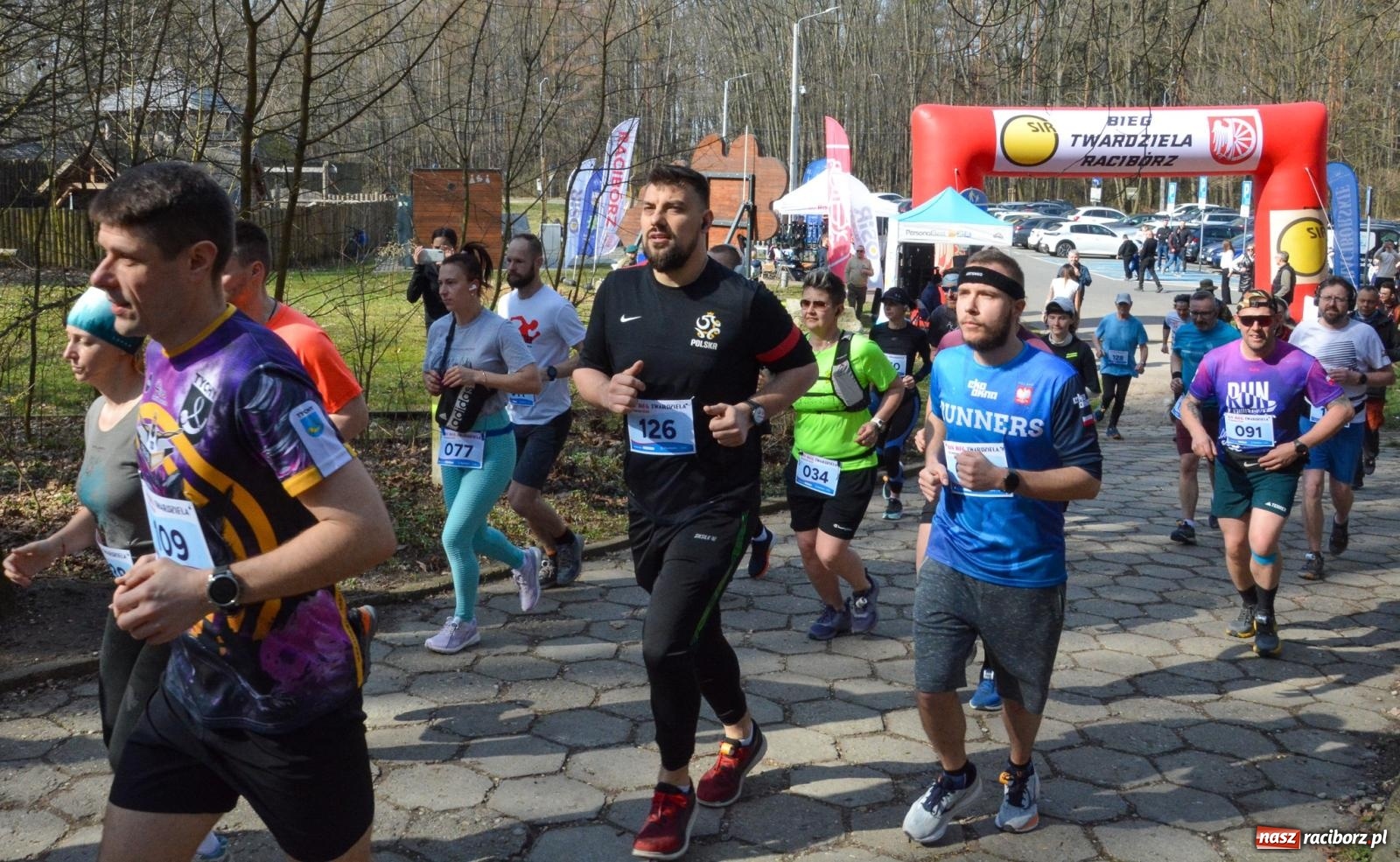 Zdjęcie w galerii na portalu naszraciborz.pl: Mateusz Wolnik zwycięzcą XIV Biegu Twardziela w Raciborzu wiadomości z regionu