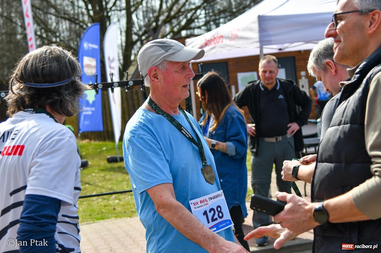 Zdjęcie w galerii na portalu naszraciborz.pl: Mateusz Wolnik zwycięzcą XIV Biegu Twardziela w Raciborzu wiadomości z regionu
