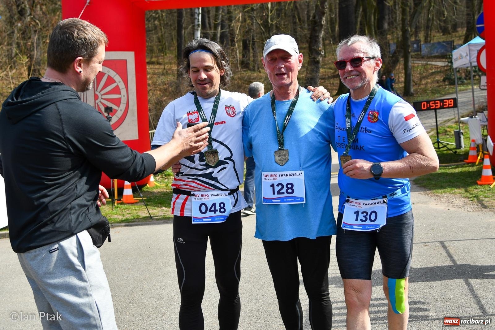 Zdjęcie w galerii na portalu naszraciborz.pl: Mateusz Wolnik zwycięzcą XIV Biegu Twardziela w Raciborzu wiadomości z regionu