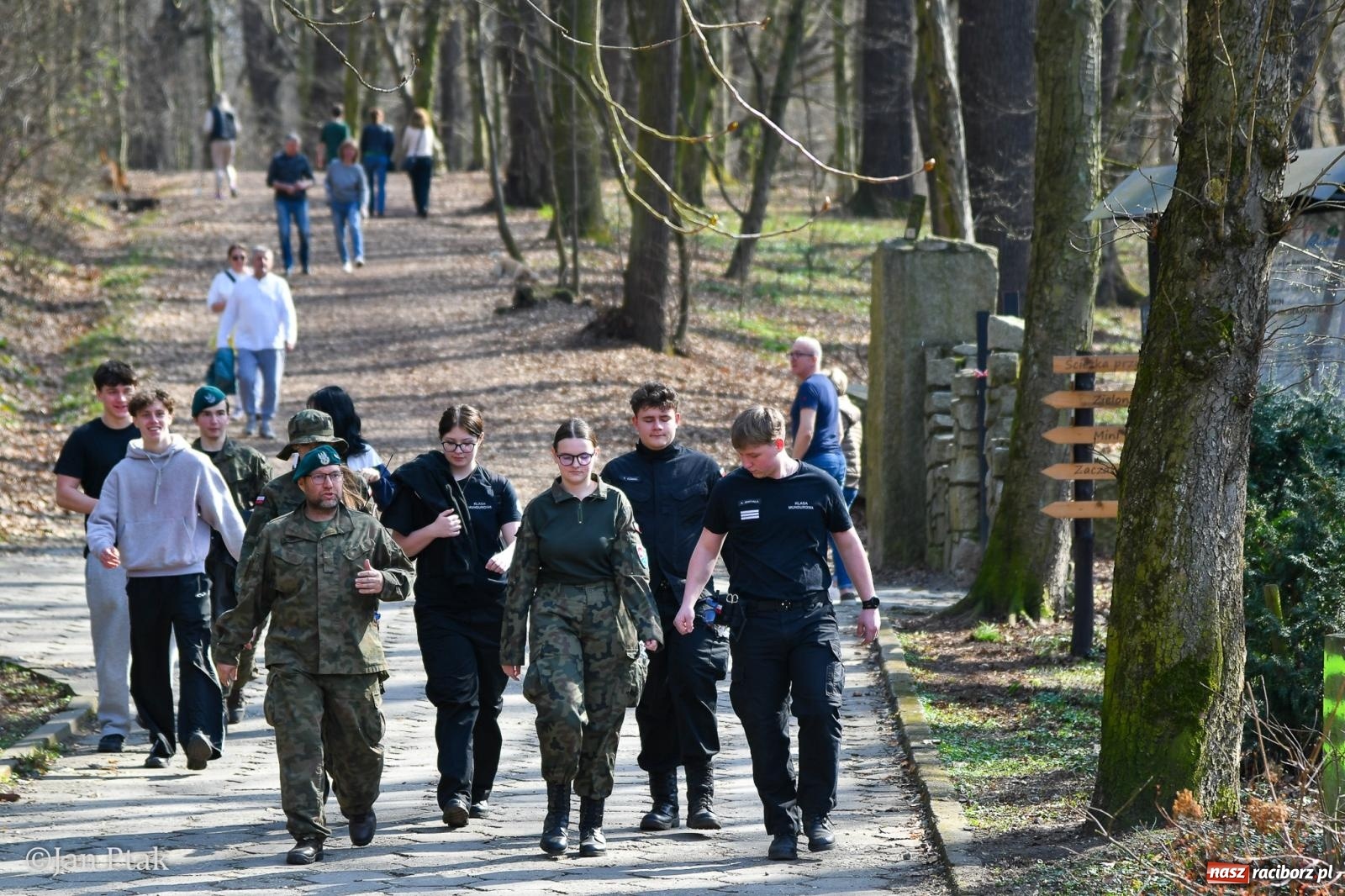Zdjęcie w galerii na portalu naszraciborz.pl: Mateusz Wolnik zwycięzcą XIV Biegu Twardziela w Raciborzu wiadomości z regionu