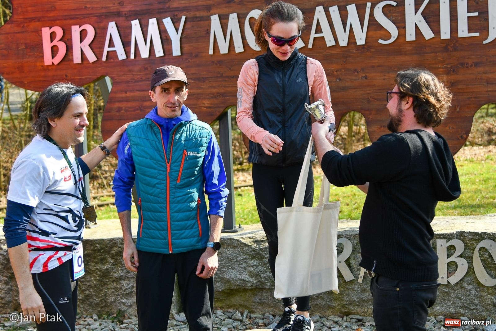 Zdjęcie w galerii na portalu naszraciborz.pl: Mateusz Wolnik zwycięzcą XIV Biegu Twardziela w Raciborzu wiadomości z regionu