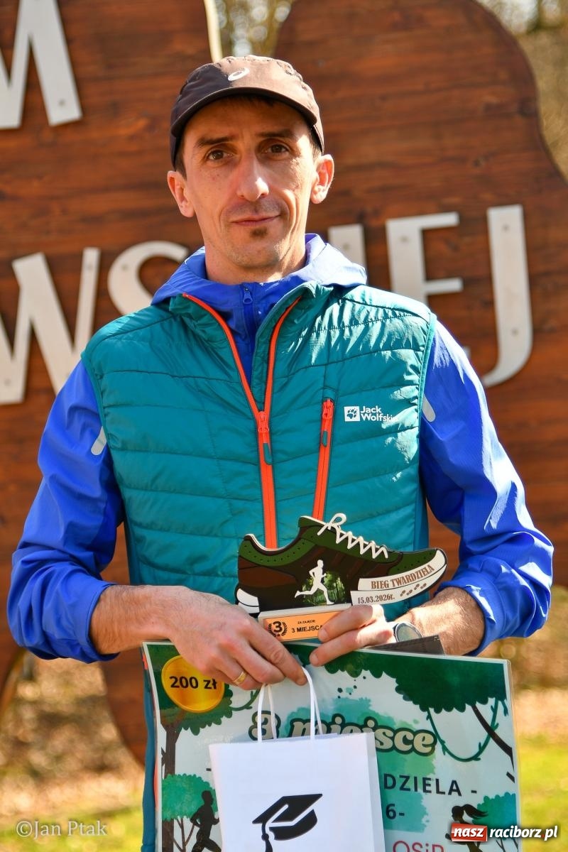 Zdjęcie w galerii na portalu naszraciborz.pl: Mateusz Wolnik zwycięzcą XIV Biegu Twardziela w Raciborzu wiadomości z regionu