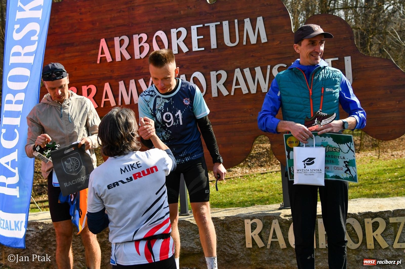 Zdjęcie w galerii na portalu naszraciborz.pl: Mateusz Wolnik zwycięzcą XIV Biegu Twardziela w Raciborzu wiadomości z regionu