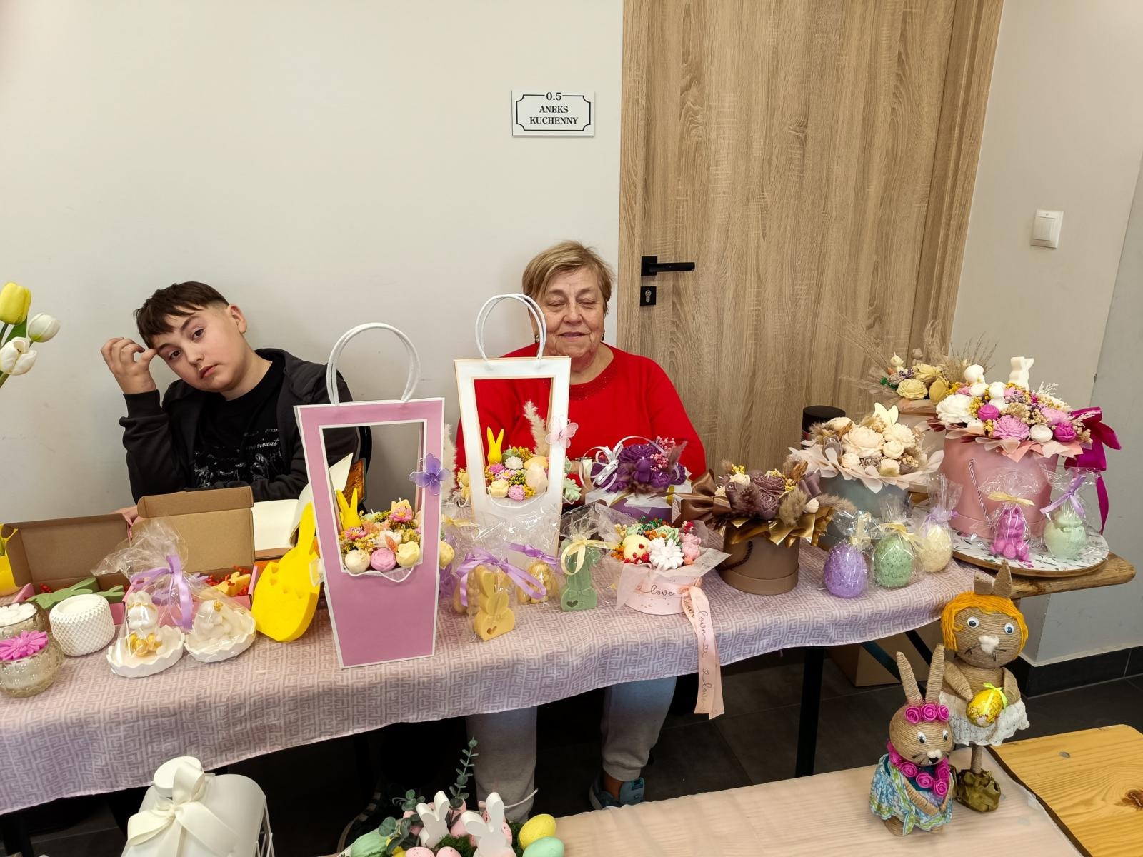 Zdjęcie w galerii na portalu naszraciborz.pl: Wielkanocny Zlot Rzemieślników w Pietrowicach Wielkich trwa do godziny 17:00 wiadomości z regionu