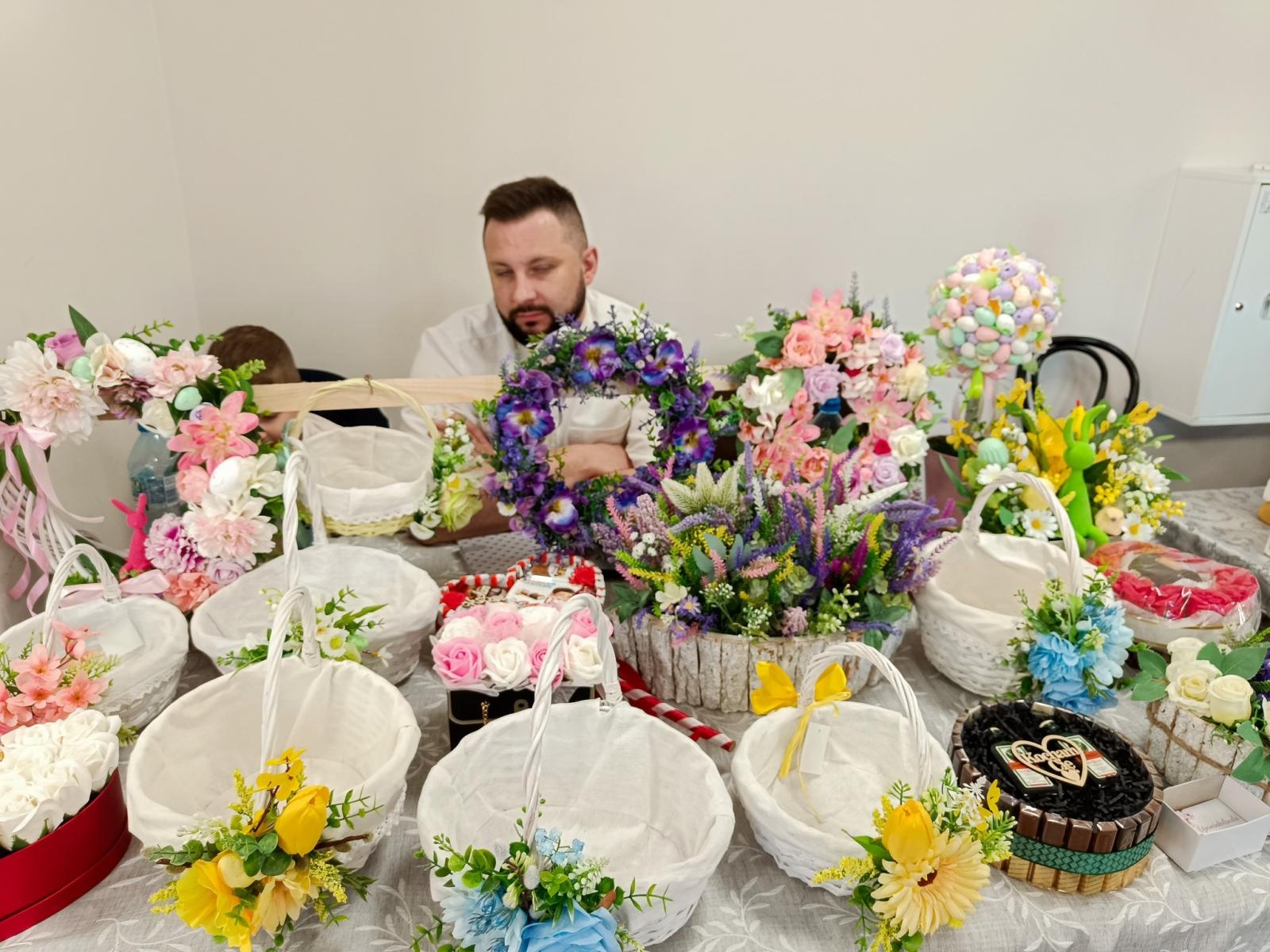 Zdjęcie w galerii na portalu naszraciborz.pl: Wielkanocny Zlot Rzemieślników w Pietrowicach Wielkich trwa do godziny 17:00 wiadomości z regionu