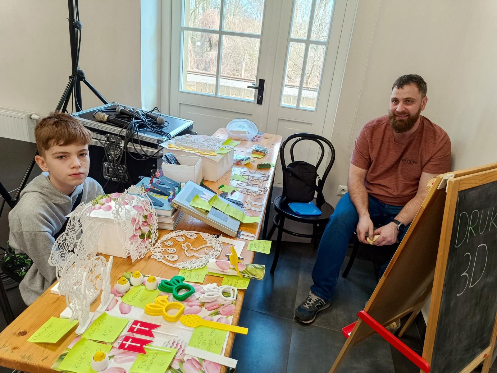 Zdjęcie w galerii na portalu naszraciborz.pl: Wielkanocny Zlot Rzemieślników w Pietrowicach Wielkich trwa do godziny 17:00 wiadomości z regionu