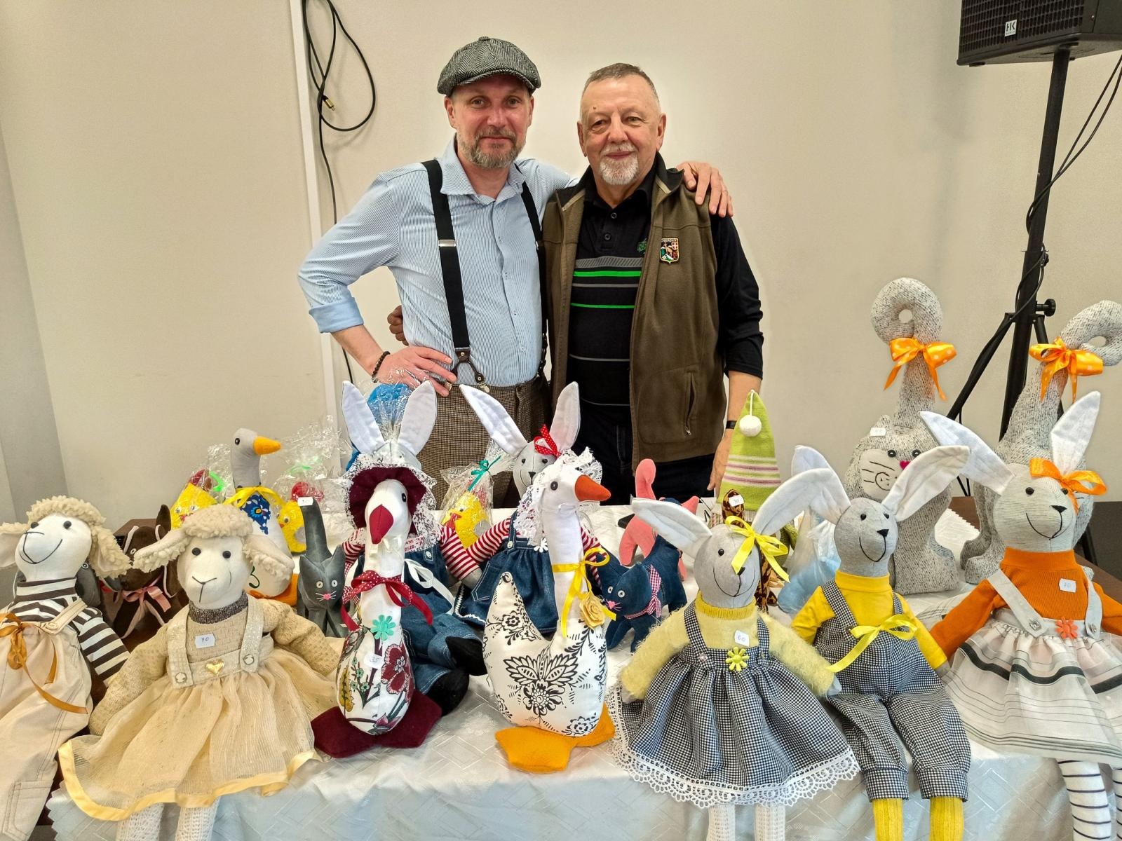 Zdjęcie w galerii na portalu naszraciborz.pl: Wielkanocny Zlot Rzemieślników w Pietrowicach Wielkich trwa do godziny 17:00 wiadomości z regionu