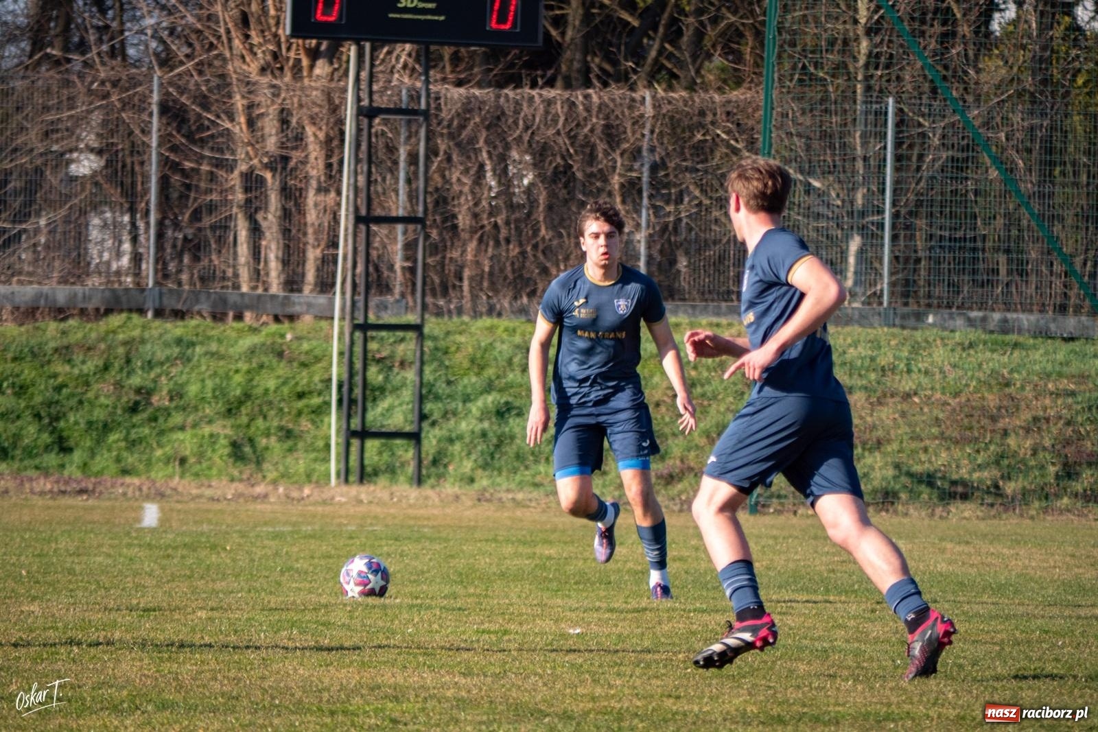 Zdjęcie w galerii na portalu naszraciborz.pl: Decydująca końcówka w Nędzy. Tobiasz Wodecki bohaterem Silesii [FOTO] wiadomości z regionu