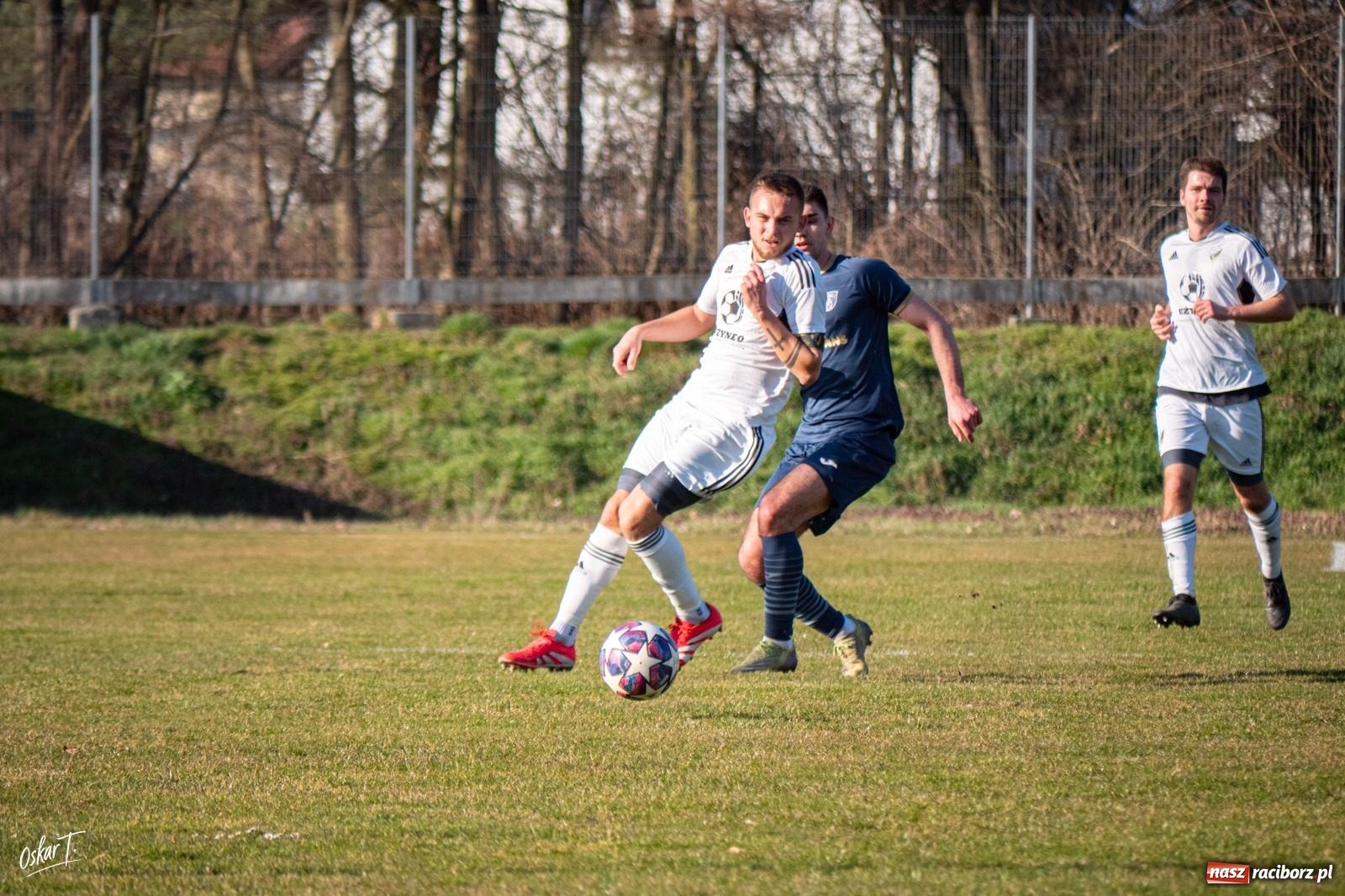 Zdjęcie w galerii na portalu naszraciborz.pl: Decydująca końcówka w Nędzy. Tobiasz Wodecki bohaterem Silesii [FOTO] wiadomości z regionu