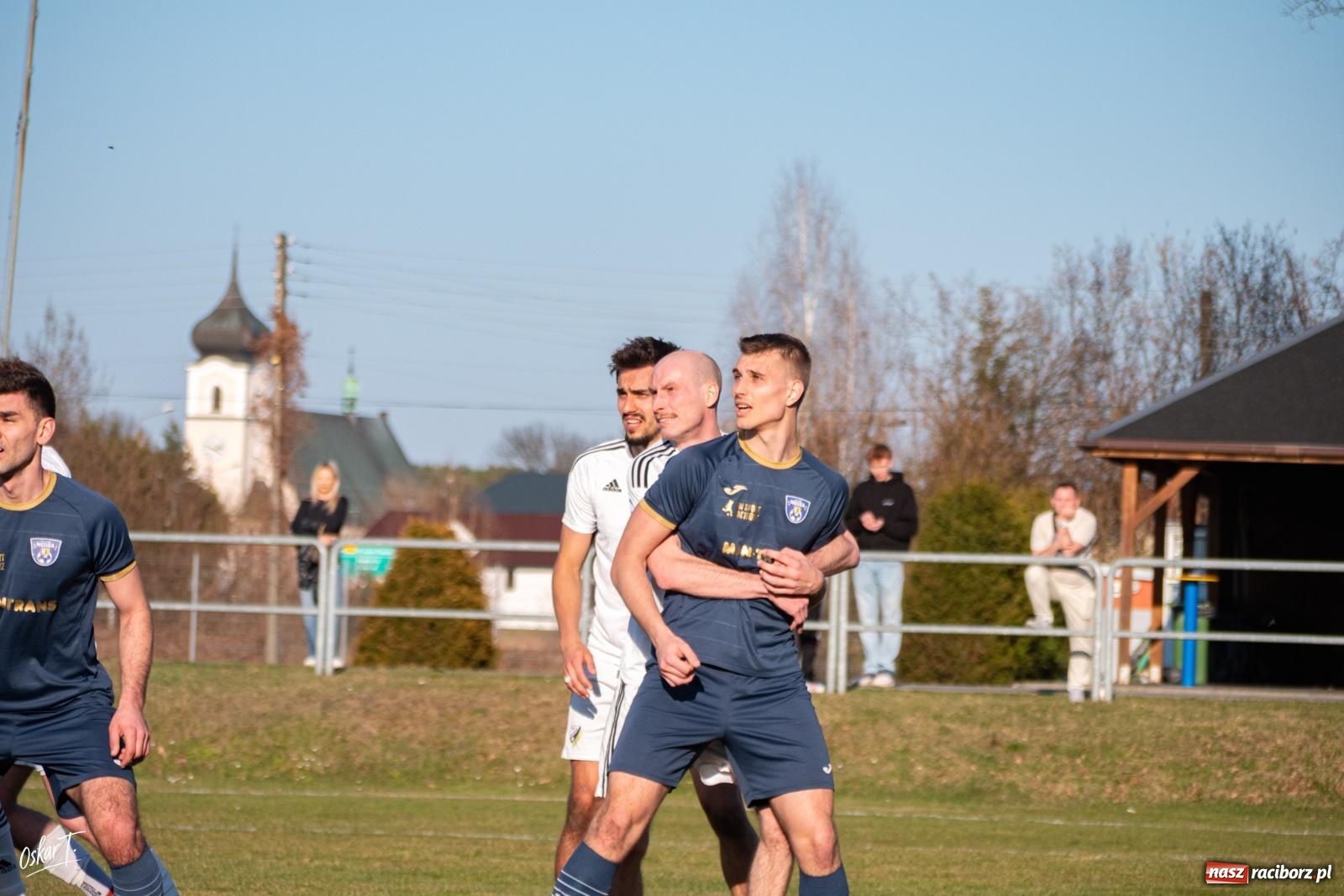 Zdjęcie w galerii na portalu naszraciborz.pl: Decydująca końcówka w Nędzy. Tobiasz Wodecki bohaterem Silesii [FOTO] wiadomości z regionu