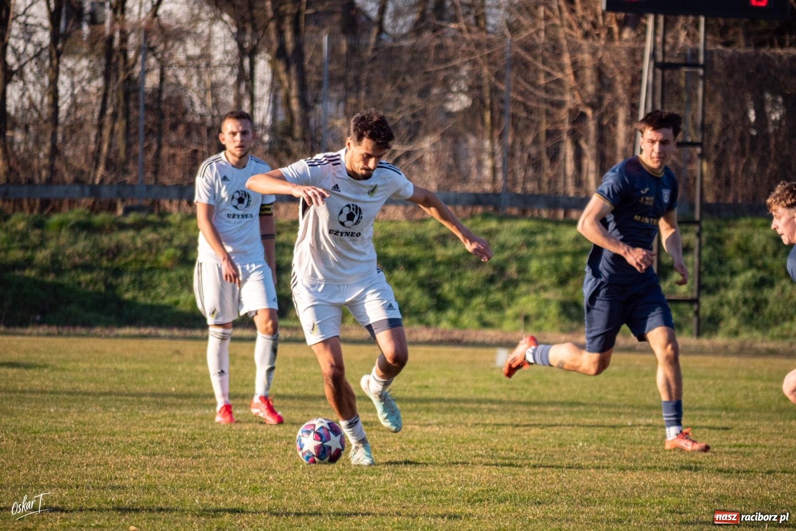 Zdjęcie w galerii na portalu naszraciborz.pl: Decydująca końcówka w Nędzy. Tobiasz Wodecki bohaterem Silesii [FOTO] wiadomości z regionu