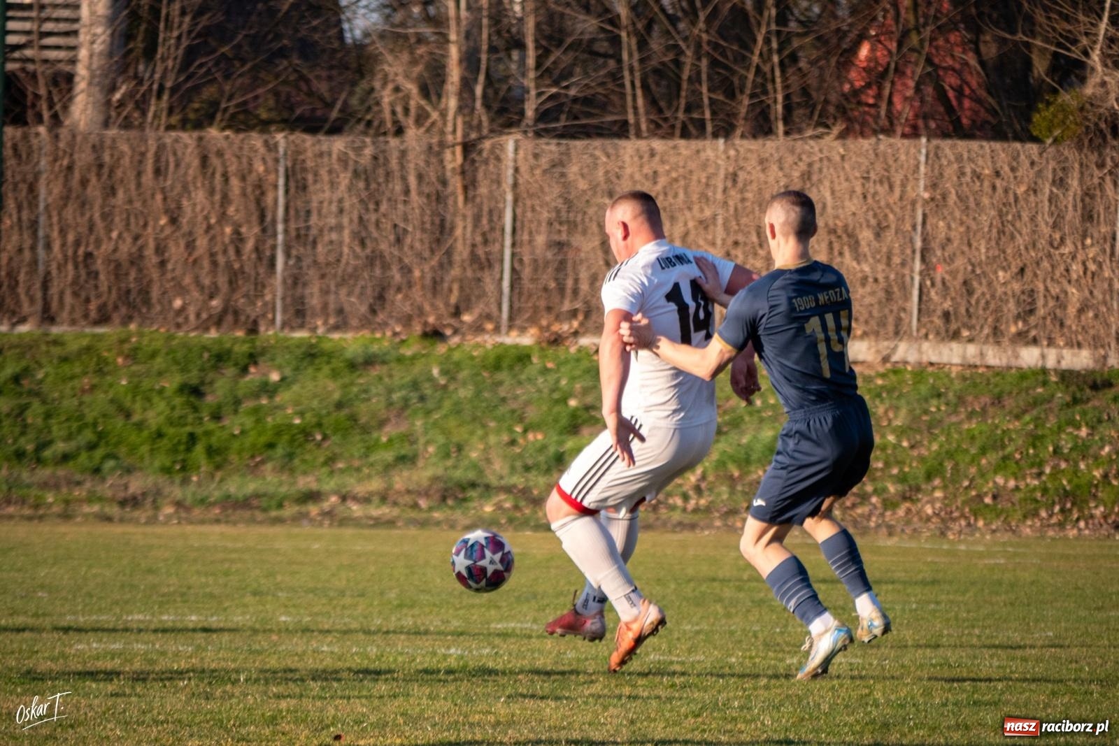 Zdjęcie w galerii na portalu naszraciborz.pl: Decydująca końcówka w Nędzy. Tobiasz Wodecki bohaterem Silesii [FOTO] wiadomości z regionu