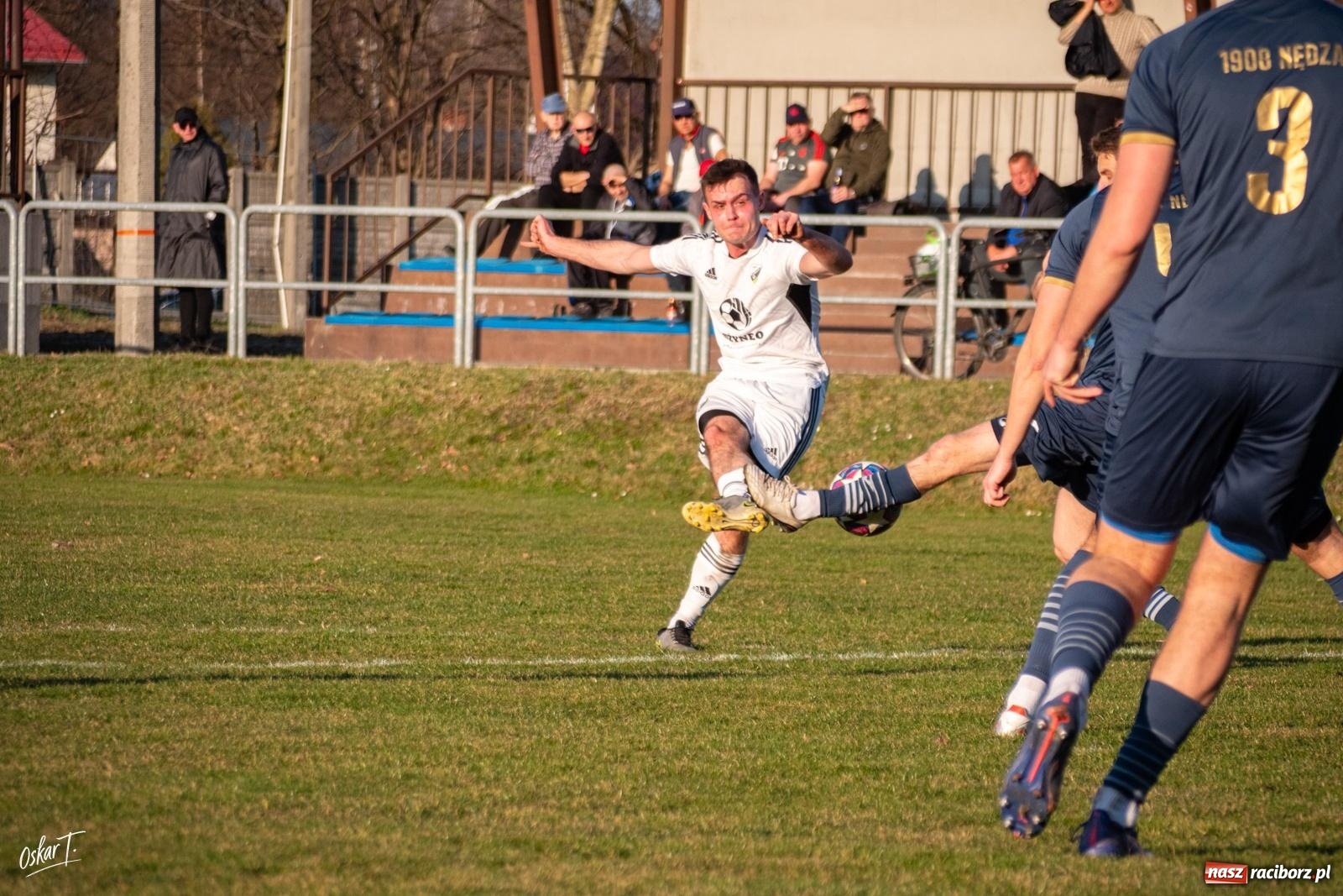 Zdjęcie w galerii na portalu naszraciborz.pl: Decydująca końcówka w Nędzy. Tobiasz Wodecki bohaterem Silesii [FOTO] wiadomości z regionu