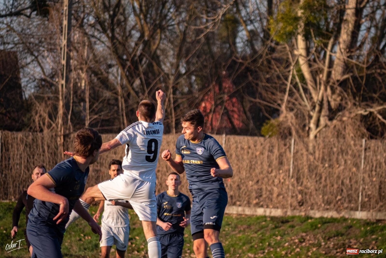 Zdjęcie w galerii na portalu naszraciborz.pl: Decydująca końcówka w Nędzy. Tobiasz Wodecki bohaterem Silesii [FOTO] wiadomości z regionu