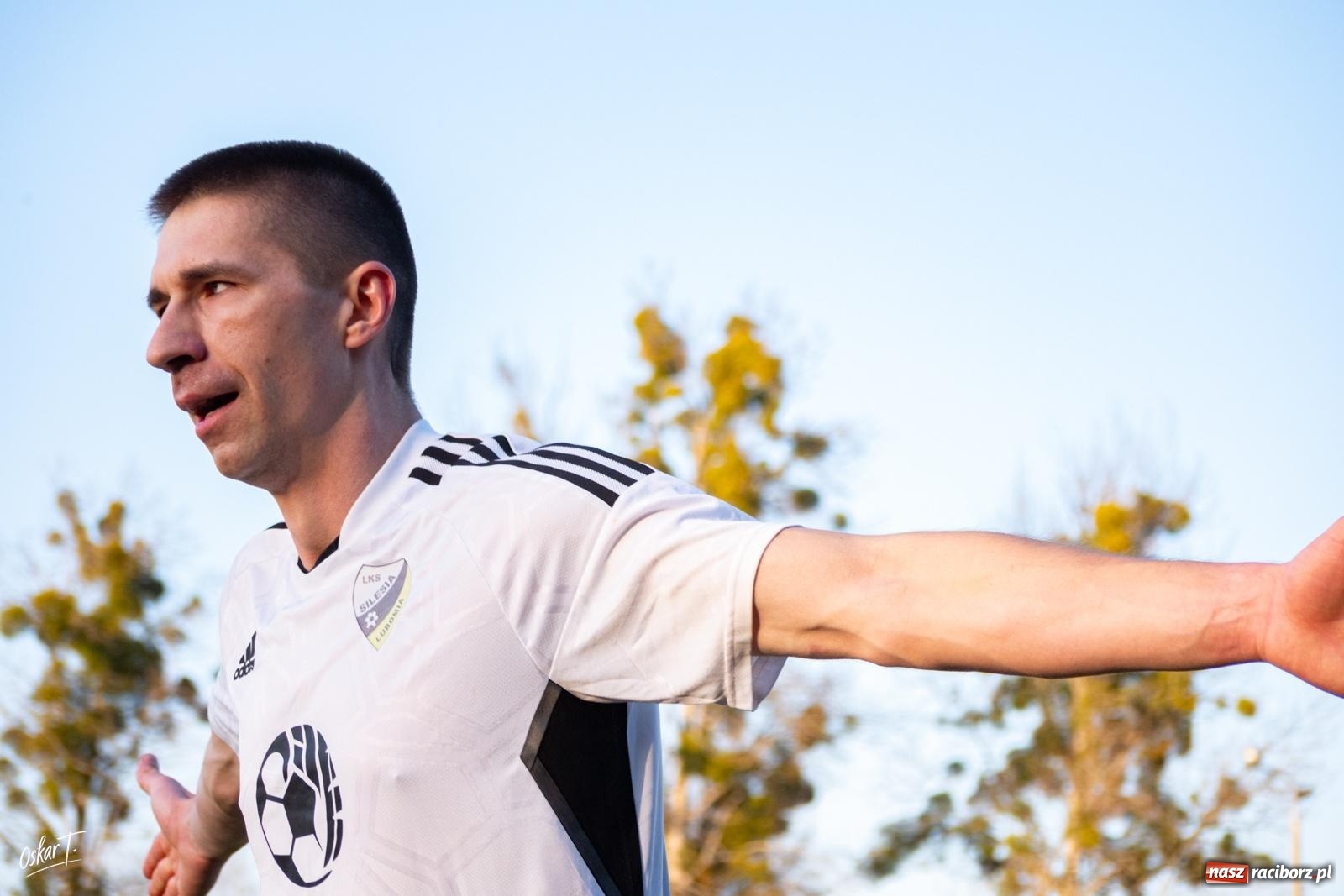 Zdjęcie w galerii na portalu naszraciborz.pl: Decydująca końcówka w Nędzy. Tobiasz Wodecki bohaterem Silesii [FOTO] wiadomości z regionu