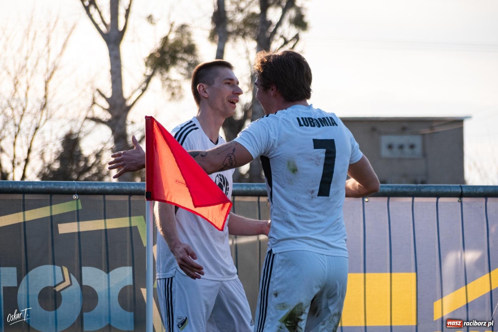 Zdjęcie w galerii na portalu naszraciborz.pl: Decydująca końcówka w Nędzy. Tobiasz Wodecki bohaterem Silesii [FOTO] wiadomości z regionu