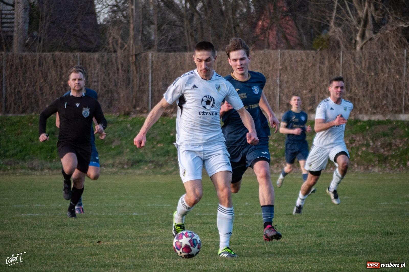 Zdjęcie w galerii na portalu naszraciborz.pl: Decydująca końcówka w Nędzy. Tobiasz Wodecki bohaterem Silesii [FOTO] wiadomości z regionu